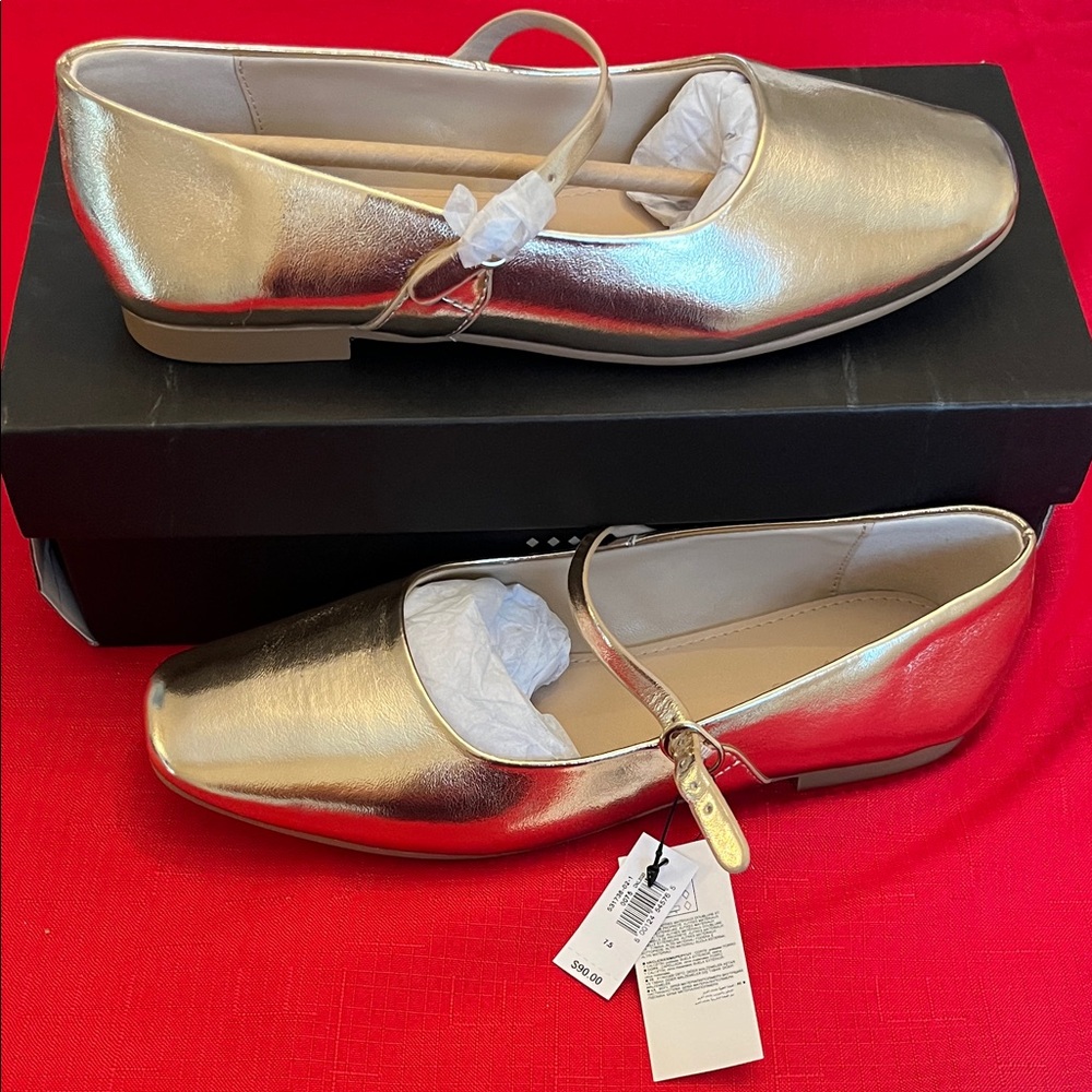 Banana Republic Metallic Gold Mary Jane Flats